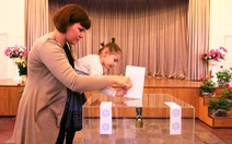 Người Nga bỏ phiếu bầu tổng thống ở Hà Nội