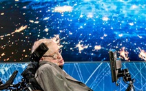 Stephen Hawking: Có một vũ trụ song song với chúng ta