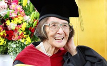 Nghiên cứu 30 năm, bà cụ Nhật nhận bằng tiến sĩ ở tuổi 88