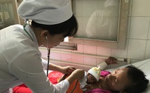 Bệnh viện tỉnh cứu thành công trẻ sơ sinh siêu non, siêu nhẹ 700g