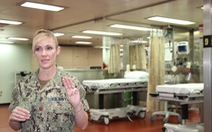 'Siêu bệnh viện' USNS Mercy của Hải quân Mỹ đến Nha Trang