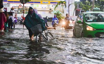 Sài Gòn mưa lớn đầu mùa, khắp nơi lại điệp khúc ngập
