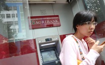 Ngân hàng Nhà nước chỉ đạo tạm dừng tăng phí ATM