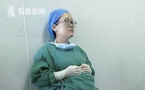 Nữ bác sĩ mang thai ở Trung Quốc ngã gục sau 4 ca mổ liên tục
