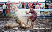 Tình yêu bóng đá ở những ‘sân vận động’ đặc biệt nhất thế giới