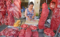 Nghịch lý thịt bò: Giá hơi giảm, giá chợ cứ cao
