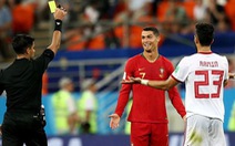 Cristiano Ronaldo bị “thẻ đỏ” từ người hâm mộ
