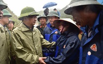 Phó thủ tướng Trịnh Đình Dũng: Tập trung tìm kiếm người mất tích do lũ