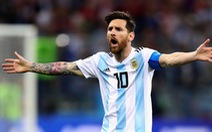 Argentina - Nigeria 2-1: Messi sút tuyệt đẹp ghi bàn bằng chân phải