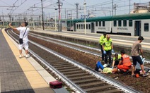 Hứng gạch đá vì 'tự sướng' bên tai nạn tàu hỏa