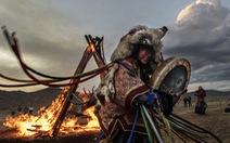 Đến Mông Cổ xem nghi thức pháp sư đón mùa hè