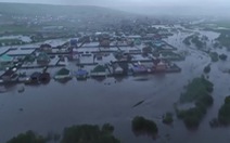 Nga mưa lớn kỷ lục khiến 8000 căn nhà ngập trong biển nước