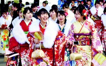 Thiếu nữ Nhật rạng rỡ kimono trong lễ trưởng thành