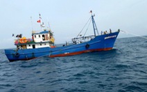 Cứu tàu cá vỏ thép và 9 ngư dân gặp sự cố ngoài khơi Côn Đảo