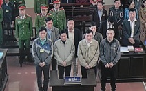 Không hoãn tòa dù luật sư đề nghị 'giám định tâm thần' bác sĩ Lương