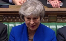 Thủ tướng May vượt qua cuộc bỏ phiếu bất tín nhiệm