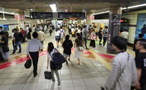 Nhật Bản: Đi tàu điện ngầm ngoài giờ cao điểm được tặng suất ăn