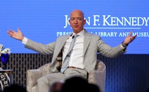 Người Mỹ bình thường 'chỉ làm, không tiêu' 2,8 triệu năm mới giàu bằng Jeff Bezos