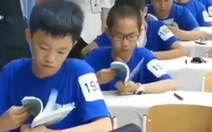 Trung Quốc dạy học sinh đọc sách 100.000 từ chỉ trong... 5 phút