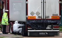Đại sứ Việt Nam ở Anh đến hiện trường xác minh tên tuổi 39 người chết trong container