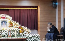 Tổng thống Hàn làm đám tang cho mẹ: cấm cấp dưới chia buồn, gửi hoa viếng