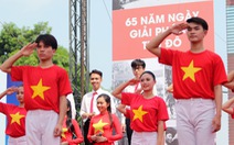 Tái hiện lễ chào cờ lịch sử đầu tiên khi Hà Nội được giải phóng