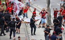 Quang cảnh như 'chiến trường' khi Flamengo trở về sau chiến thắng ở Copa Libertadores