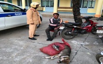 Trộm chó chống trả CSGT bằng bột ớt và gậy chích điện