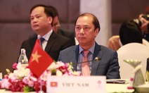 Việt Nam chất vấn Trung Quốc trong hội nghị ASEAN