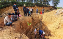 Hà Nội giao công an điều tra vụ 11 hố chôn trộm chất thải nguy hại