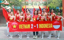 Cô trò trường mầm non 'nhuộm đỏ' sân trường cổ vũ U22 Việt Nam