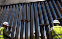 Ông Trump lấy đâu ra 8 tỉ USD để xây tường biên giới?
