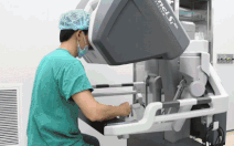 Ứng dụng công nghệ robot vào phẫu thuật ở Việt Nam