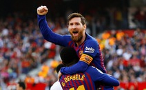 Messi ghi 2 bàn và 1 'siêu phẩm' giúp Barca thắng ngược Sevilla