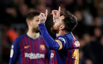 Hòa Valencia, ngôi đầu của Barca lung lay