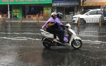 Tuần này mưa dông nhưng Nam Bộ vẫn nóng, TP.HCM 36-37 độ C