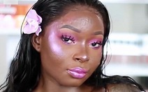 Make up che sẹo, cô gái trẻ thành nguồn cảm hứng trên Youtube