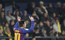 Messi đá phạt đẳng cấp, giải cứu Barcelona ở phút bù giờ