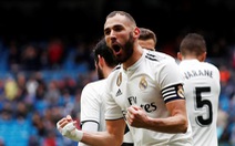 Benzema lập cú đúp giúp Real Madrid "thoát chết" trước Eibar