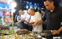 Chợ đêm Phú Quốc sôi động 'chào đón' tỉ phú - ông chủ CLB Tottenham