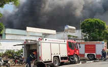 Video cháy nhà máy trong khu công nghiệp Sóng Thần 2