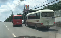 Đề nghị Đắk Lắk, Đắk Nông xử lý 2 xe khách chèn ép, tạt đầu nhau
