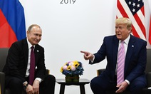 Ông Trump nói ‘làm ơn đừng can thiệp bầu cử’, ông Putin bật cười thích thú
