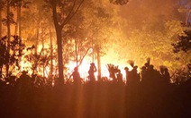 Quân dân căng mình ngày đêm chữa cháy cứu rừng