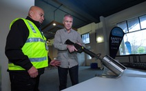 Người New Zealand 'bán lại' 10.000 khẩu súng cho chính phủ