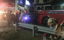 Video: Xe khách đối đầu xe tải trên đường tránh Nam Hải Vân, hàng chục người nhập viện