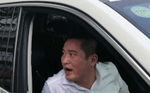 Video: CSGT yêu cầu xuống, chủ xe vẫn kiên quyết nói không vì xe 5,2 tỉ đồng