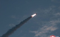 Hàn Quốc xác nhận Triều Tiên phóng 2 tên lửa đạn đạo tầm ngắn, bay 250km