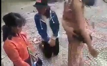 Một bé gái 14 tuổi bắt 3 bạn quỳ, dùng dép đánh vào mặt