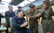 Triều Tiên lại phóng 2 vật thể bay chưa xác định ra biển